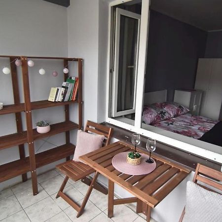 Trzypokojowy Apartament Apartment Гданск Екстериор снимка